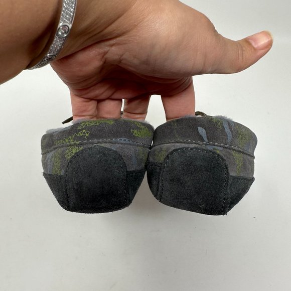 LL Bean Boys KIDS Slippers Camouflage Moccasins Suede Sheepskin Shearling - Picture 7 of 11